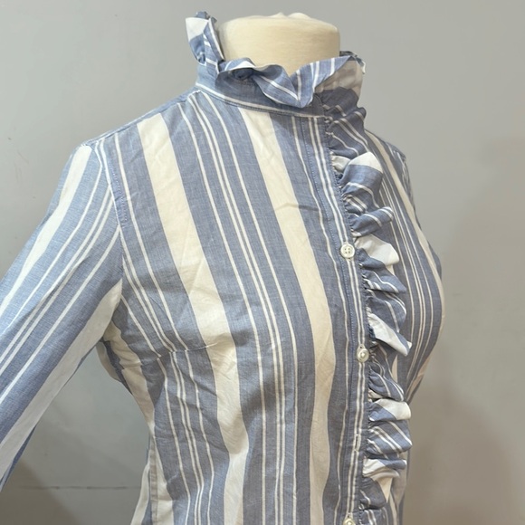 Banana Republic Blue and White Striped Button Down Shirt - Picture 5 of 6